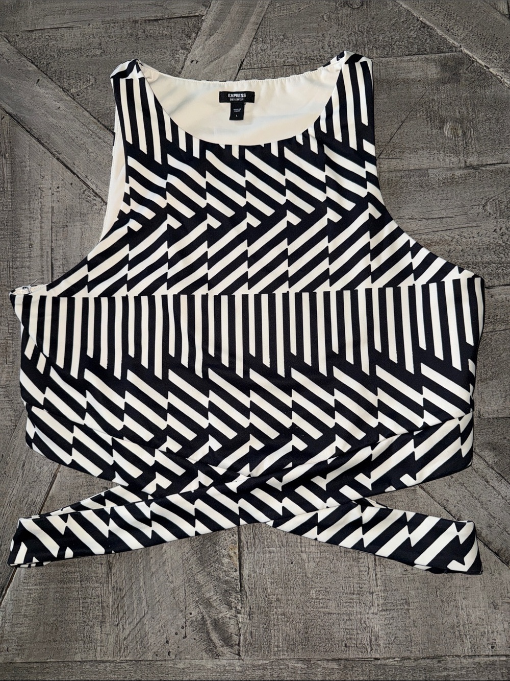 Express Black & White cutout body contour